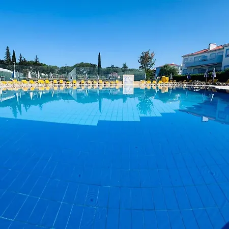 Oasis Parque T3 By Sweet דירה פורטימאו